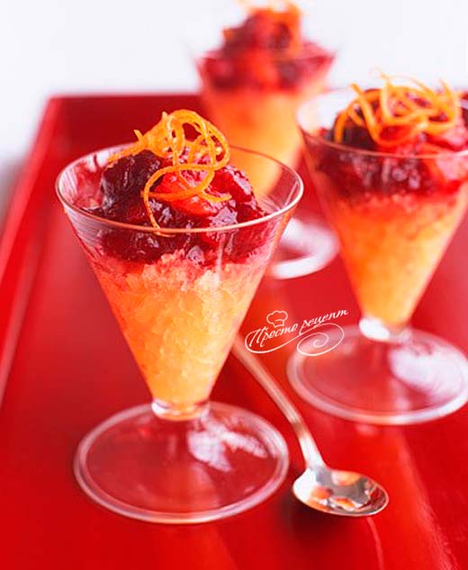 Клюквенно–ванильный коктейль с апельсиновым льдом