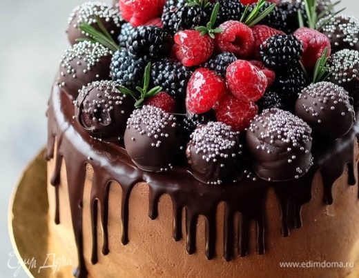 Шоколадно-ягодный торт