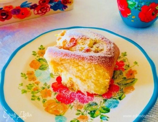 Булочки с кремом и изюмом