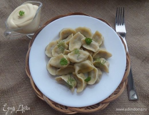 Пельмени с гусем, гречкой и овощами