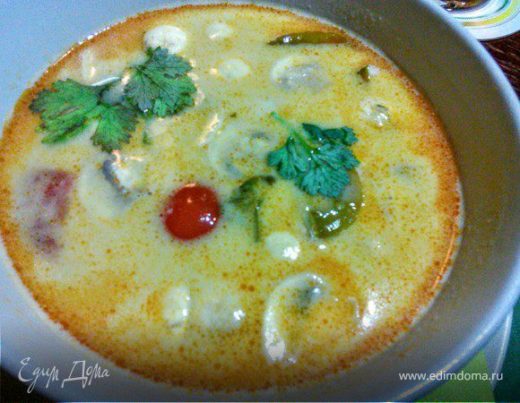 Куриный суп на кокосовом молоке (Tom Khaa Gai)