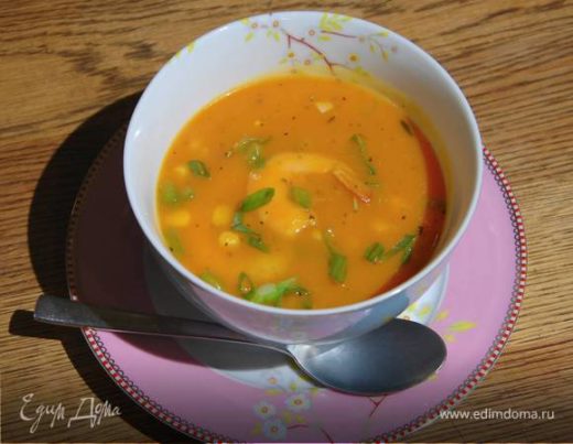Тыквенный суп с кукурузой и креветками
